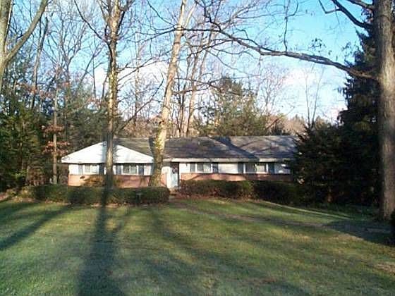 2nd image of 1033 Woodhill Dr
