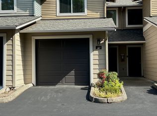 4336 W Lake Sammamish Pkwy SE APT 121, Issaquah, WA 98027