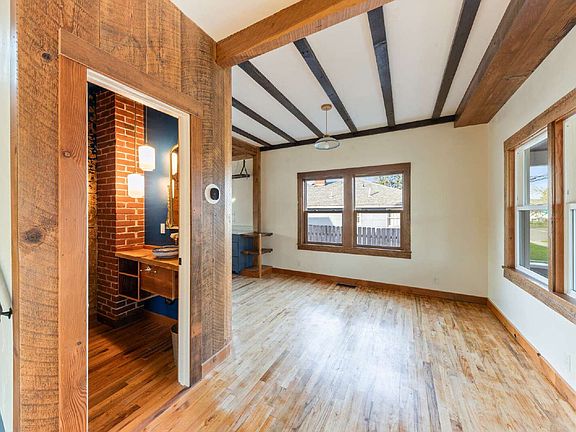 5th image of 315 SE Davis St