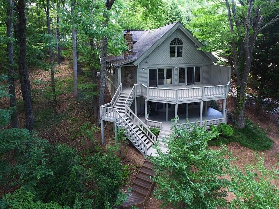 1st image of 530 Winding Waters Dr