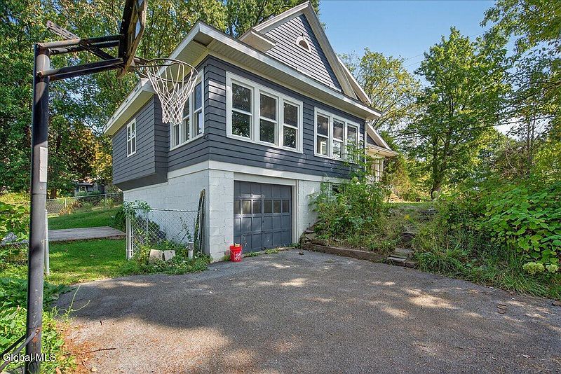 5th image of 14 Northern Pines Road