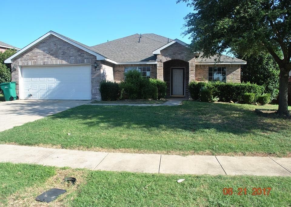 1st image of 1045 Magnolia Ln