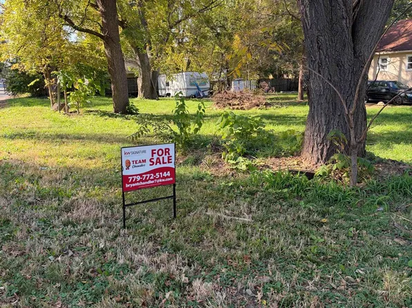 5311 Claremont St, Rockford, IL 61102