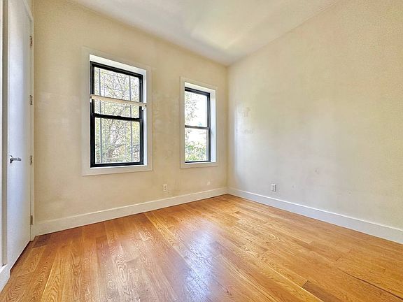 2nd image of 259 Jefferson St #2B