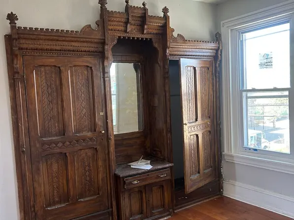 2405 N 17th St, Philadelphia, PA 19132