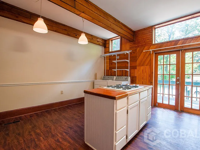 856 Monroe Dr NE #B — Photo 4