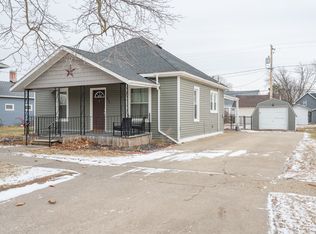 215 S Main St, Baxter, IA 50028