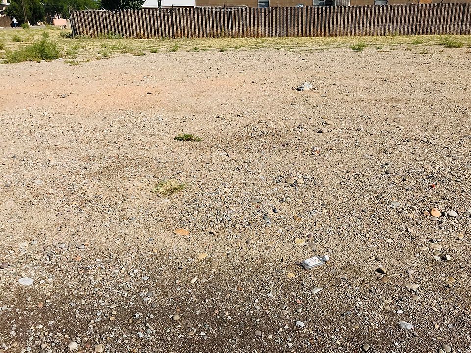 1st image of Calle Barrio Nuevo