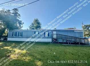 1007 Spooner St, Pasadena, TX 77506