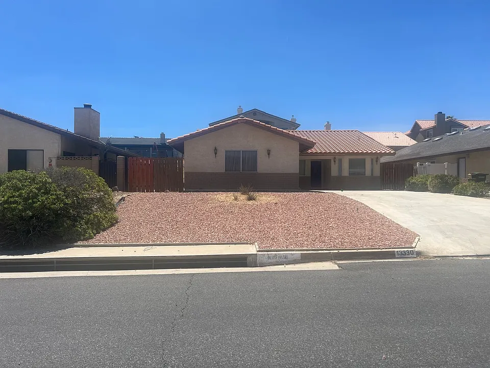 13330 Stoneridge Dr