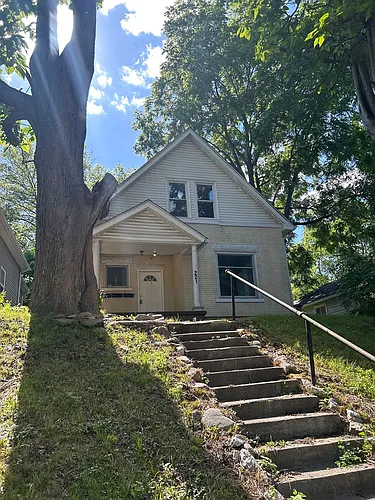 221 Vance St Photo 1
