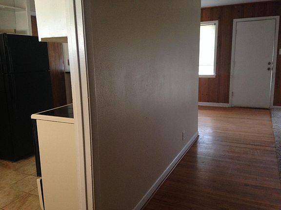 5th image of 2618 45th St