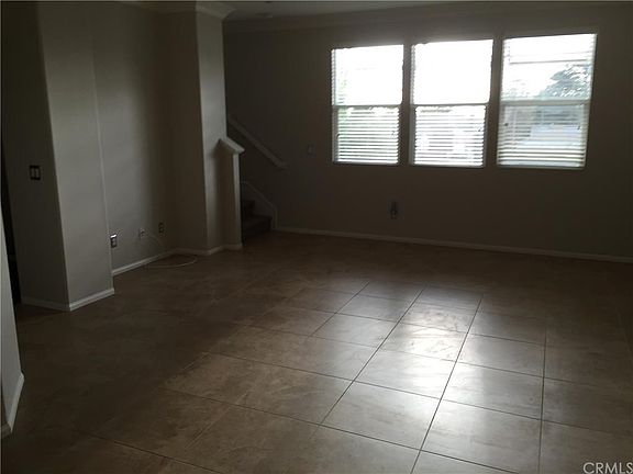 5th image of 557 N Chardonnay Dr