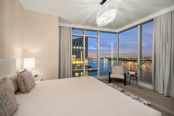 Sold by Corcoran | media 6