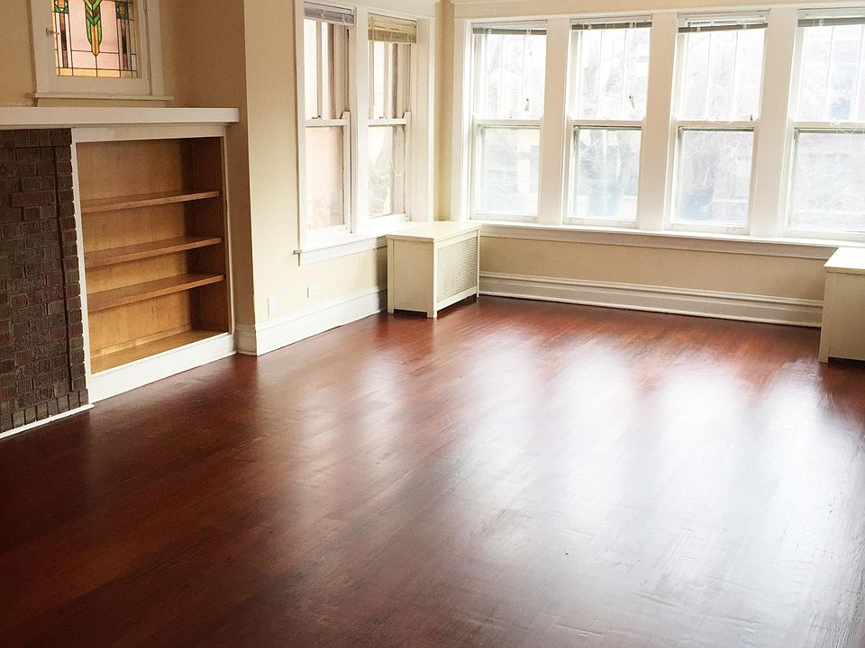 1st image of 5814 N Winthrop Ave
