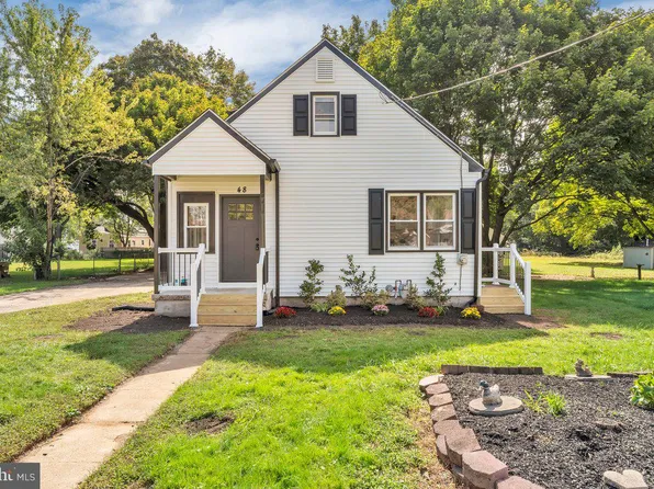 48 Roberts Ave, Clayton, NJ 08312