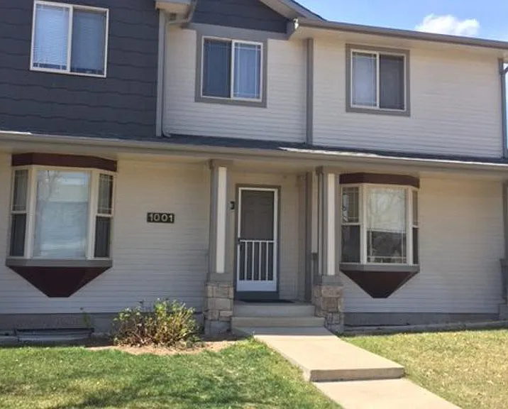 1001 Cuerto Ln #B — Photo 7