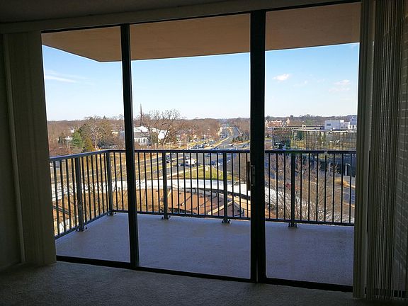 5th image of 118 Monroe St #10