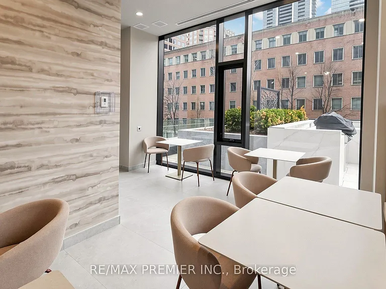 634 Church St #3305 — Photo 35