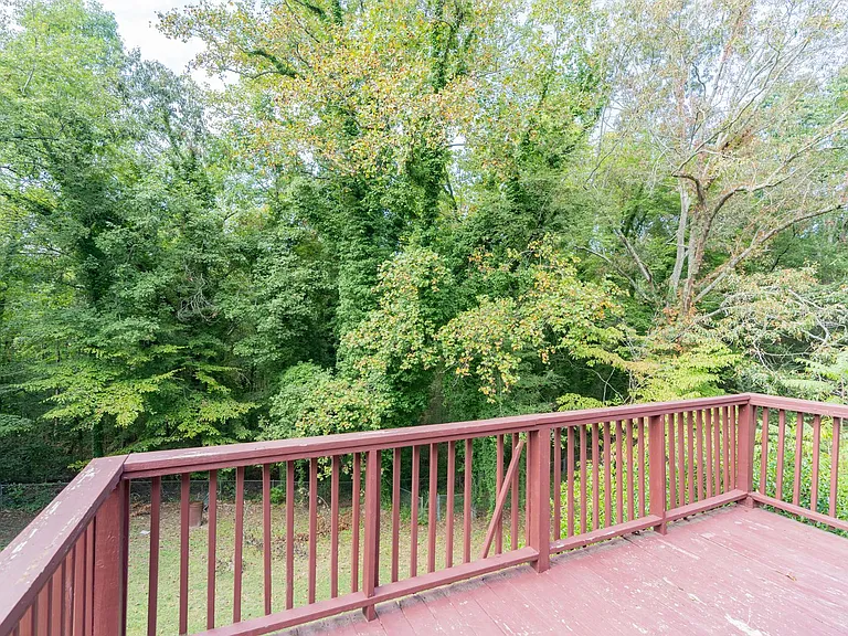 37 Anderson Rd — Photo 5