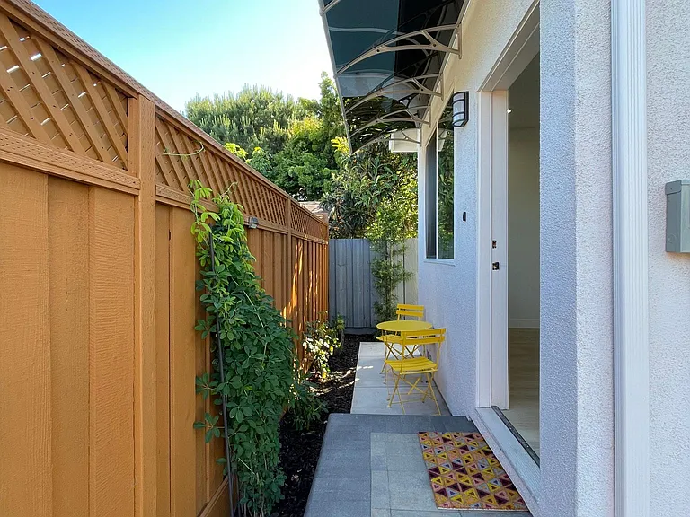 153 N Eldorado St #A — Photo 5