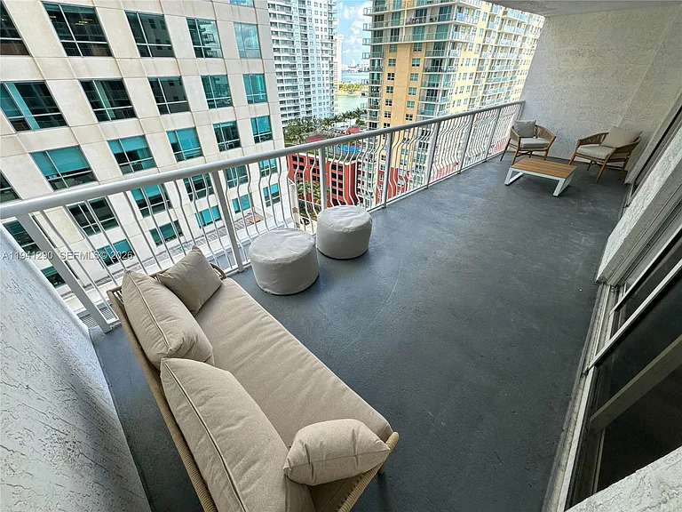 1200 Brickell Bay Dr #1708 — Photo 14