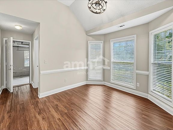 5th image of 154 Acadian Dr
