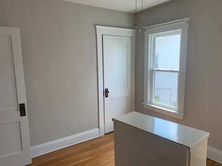 2399 Woodmere Dr — Photo 8