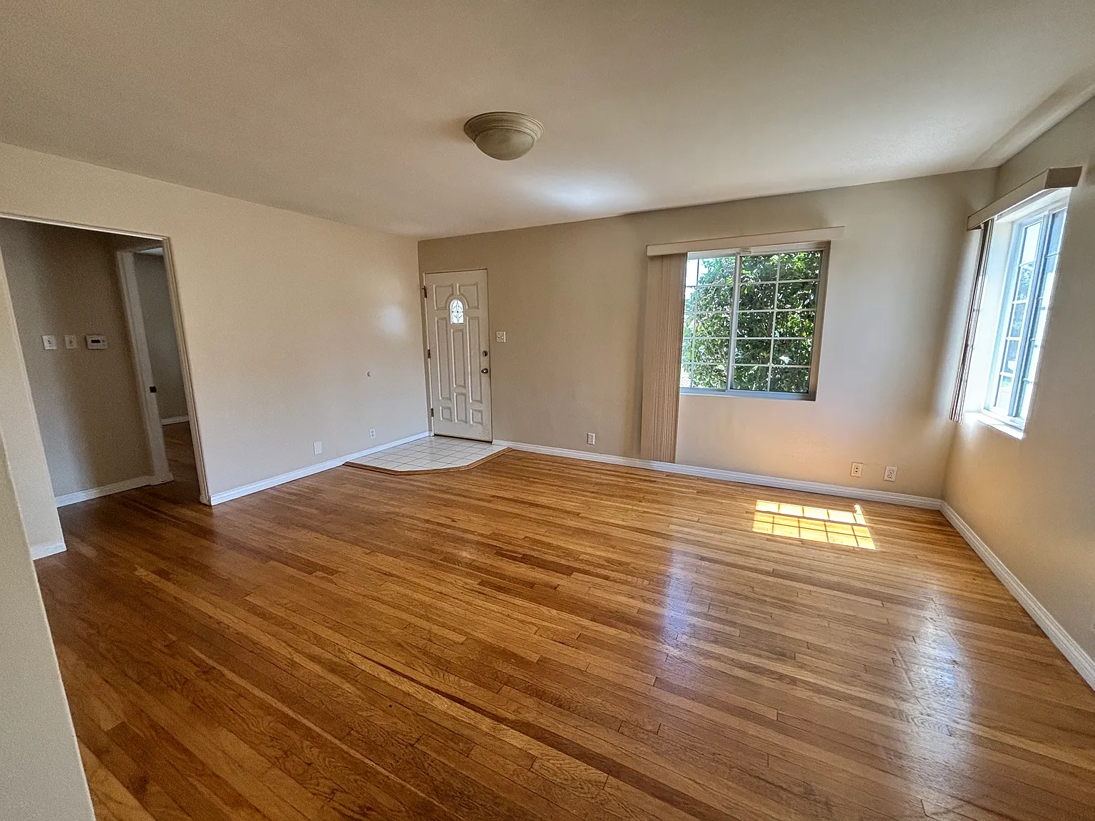 8845 Glider Ave — Photo 2