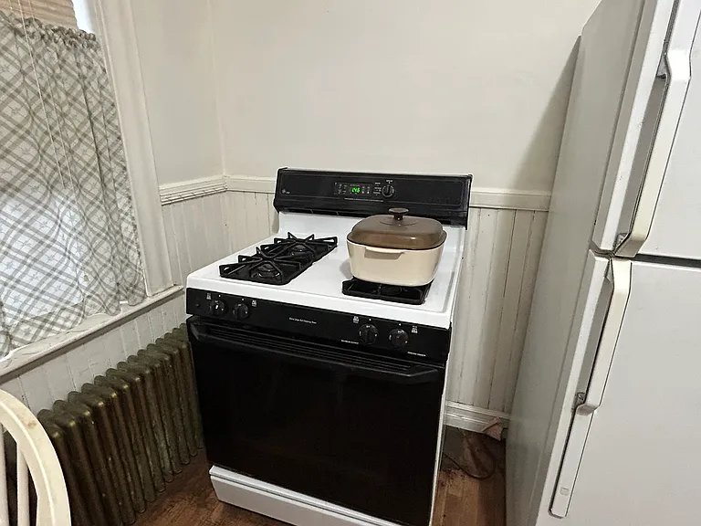 7 Glen Ave #1 — Photo 4
