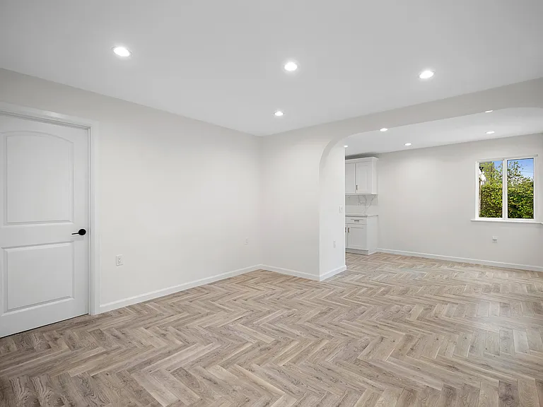 1560 Ridgeway Dr — Photo 30