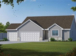 325 Walnut Dr, Norwalk, IA 50211
