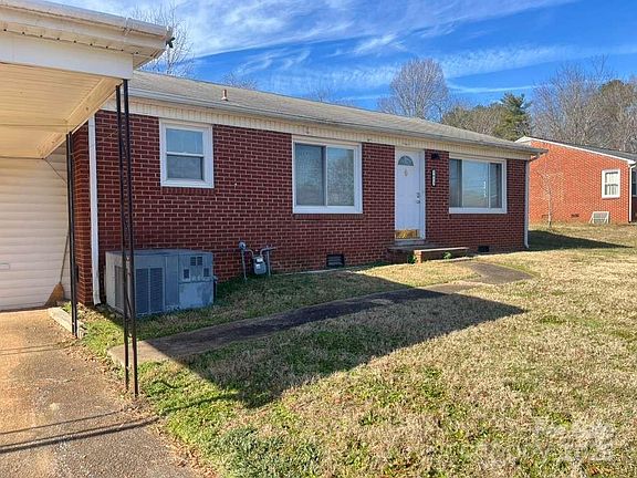 2nd image of 1073 Springdale Dr