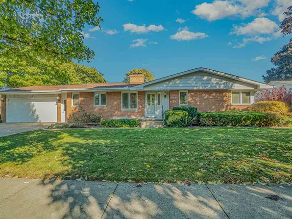 403 Virginia Dr, Essexville, MI 48732