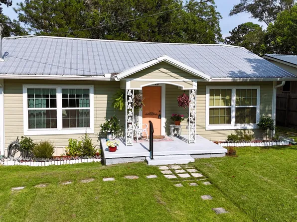 608 N Hamlin St, Bonifay, FL 32425