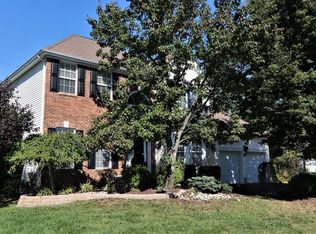 21 Sequoia Dr, Dayton, NJ