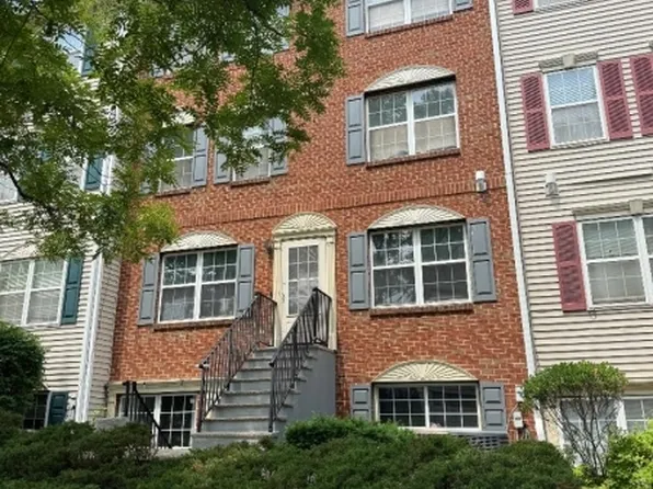 49B Wickliffe St, Newark City, NJ 07103