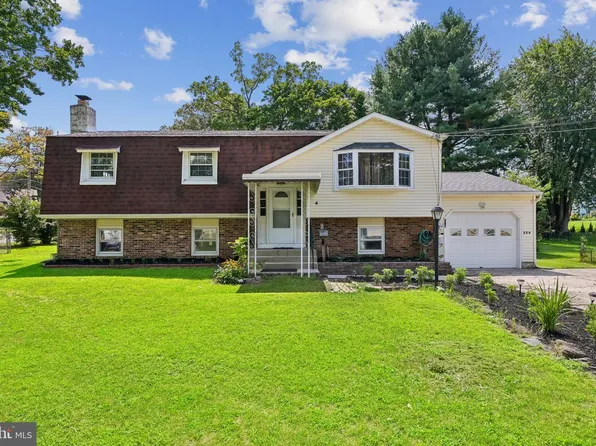 254 Mill St, Mount Holly, NJ 08060