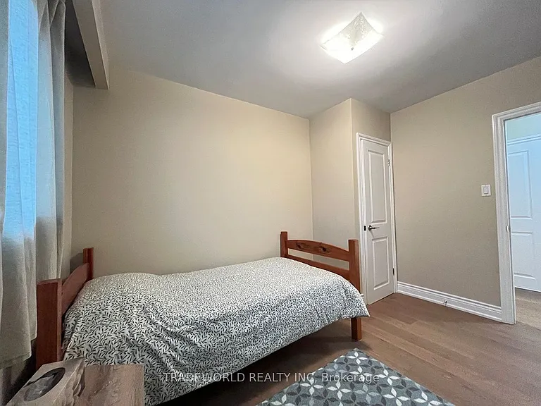 201 Hendon Ave #MAIN FLOOR — Photo 16