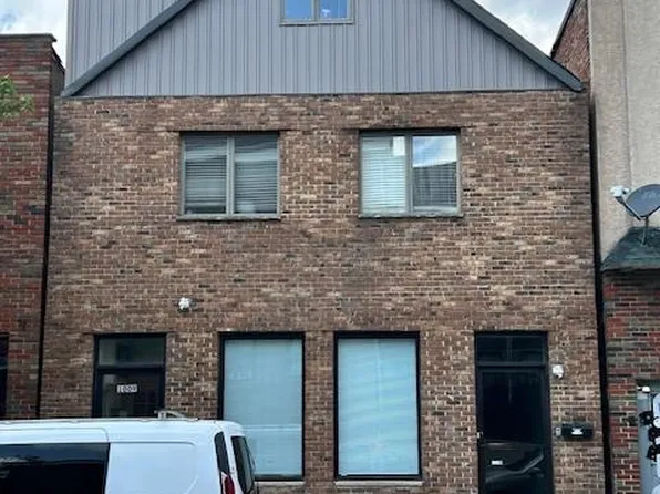 1009 Broadway image 1 of 6