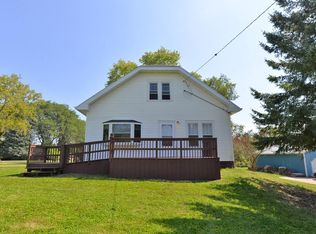 4611 Valley Rd, Racine, WI 53405