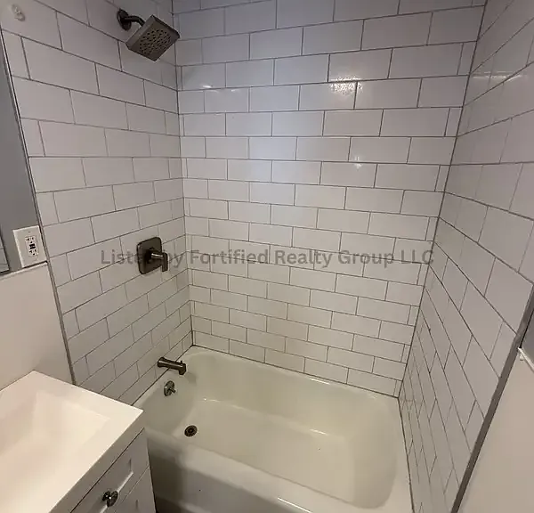 76 Stetson St #3F — Photo 9