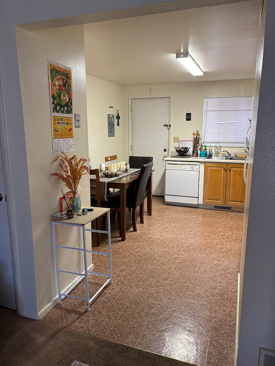 Building Photo - 1748 S 500 E #1748