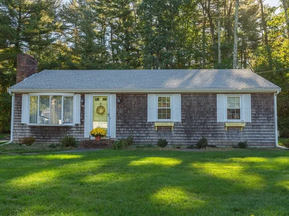 48 Archer Cir, Taunton, MA 02780