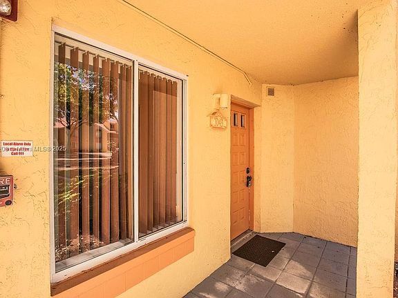 5th image of 1045 Coral Club Dr #1045