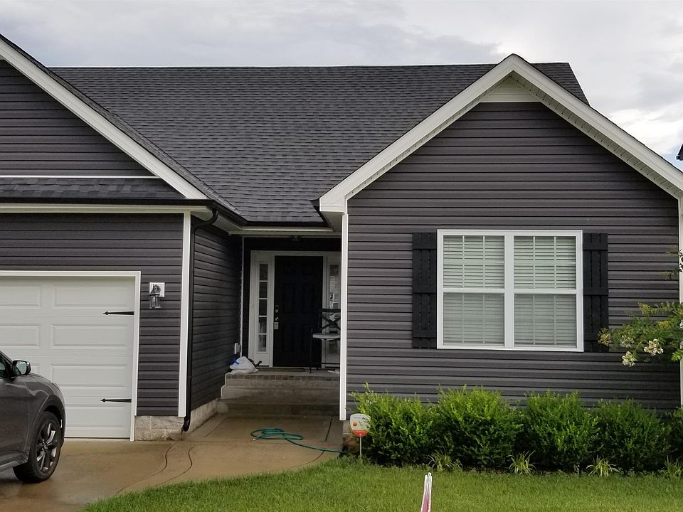 1st image of 565 Falkland Cir