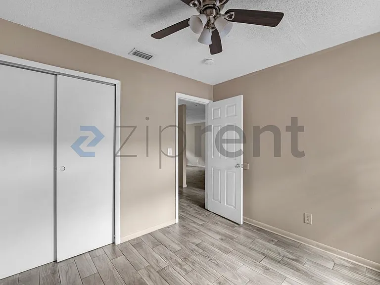 8117 N Mulberry St #B — Photo 11