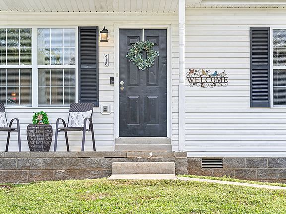 3rd image of 418 Cranklen Cir