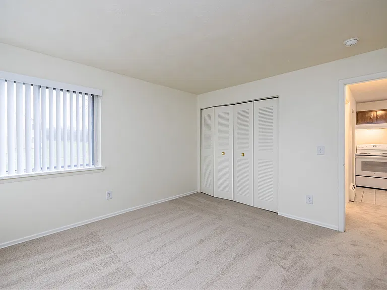 Community Manor Apartments — Photo 7