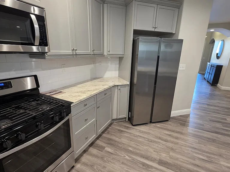 153 N Koleen Ave — Photo 19
